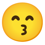 Целуващо лице с усмихнати очи - Noto Color Emoji